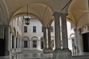 Brescia, Piazza del Mercato - Università degli Studi di Brescia
