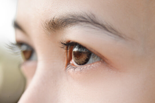 close up shot of eye with contect lens