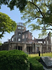 広島の原爆ドーム