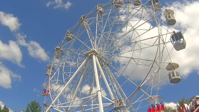 Amusement rides in a leisure park in a metropolis