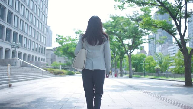 ビジネスウーマン 女性