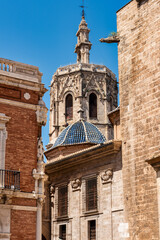 Fototapeta na wymiar The Cathedral of Valencia that houses the Holy Chalice 