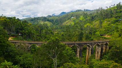 Fototapeta na wymiar Nine Arches Bridge is located in Demodara near Ella city.