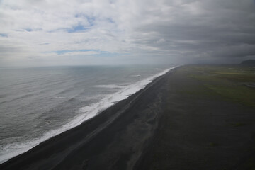 Fototapeta premium black sand beach