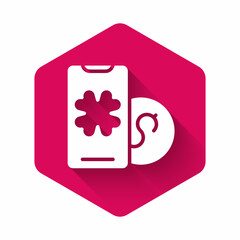 White Online poker table game icon isolated with long shadow background. Online casino. Pink hexagon button. Vector