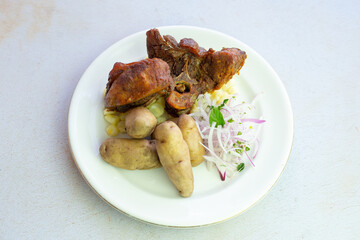 Chicharron Dorado, plato típico de Peru.