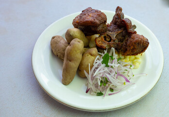 Chicharron Dorado, plato típico de Peru.