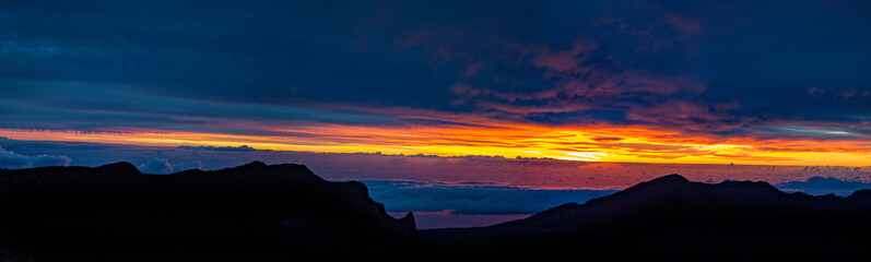 Fototapeta na wymiar Haleakala Crater sunrise, Maui, Hawaii