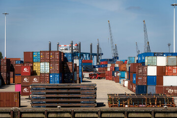 Container im Hafen