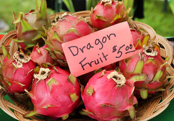 market dragonfruit 