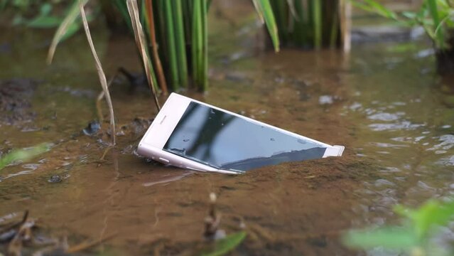 Cell phone and water - Smartphone with waterproof capability.