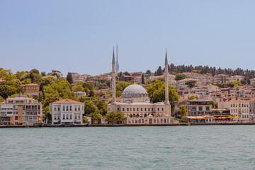 Fototapeta na wymiar Moschee am Bosporus