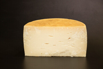 Quesos y embutidos tradicionales