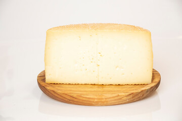 Quesos y embutidos tradicionales