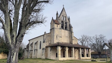 Fototapeta premium church of st john the baptist Saint Léger de Balson