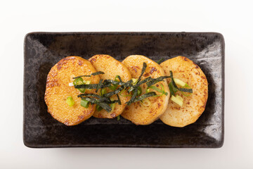 長芋ステーキ　(バター醤油焼き)