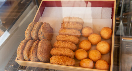 揚げ物　コロッケ　メンチ