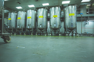 Stainless group vertical steel tanks with in equipment tank chemical cellar at the with scrolling wheel stainless steel tanks