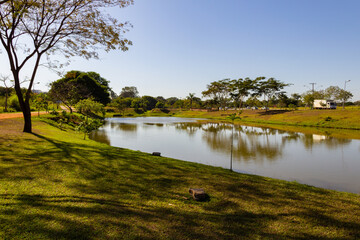 Fototapeta premium Paisagem. Uma das vistas do Parque Leolidio di Ramos Caiado na cidade de Goiânia.