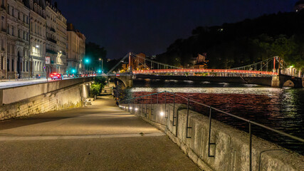 Obraz premium Night cityscape in Lyon in France