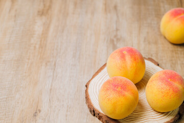 Fototapeta na wymiar fresh and delicious summer fruit peach