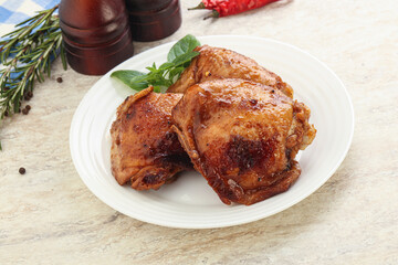 Roasted chicken leg with spicy sauce