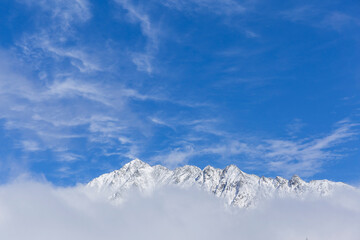 新穂高ロープウェイからの展望 　ロープウェイ　初冠雪　穂高連峰　雪山　雪景色
