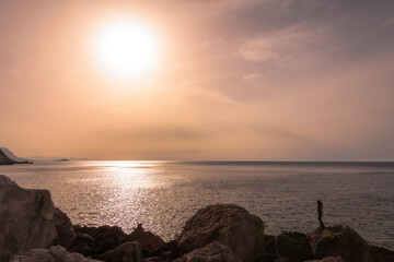 Sonnenuntergang and der Küste von Sizilien