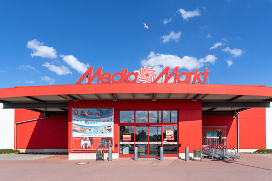 Media markt signs hi-res stock photography and images - Alamy