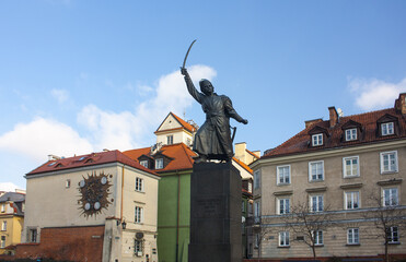 Monument to Jan Kilinski in Old Town in Warsaw, Poland © Lindasky76