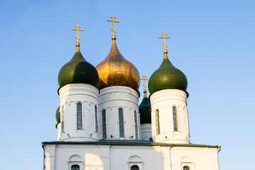 Fototapeta na wymiar cupola of Assumption Cathedral of Kolomna Kremlin