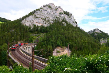 Güterzug über den Semmering, Semmeringbahn 3