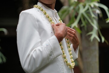 Details of the groom's clothes - Indonesia