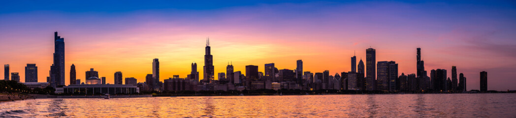 Fototapeta na wymiar Chicago at sunset, Illinois
