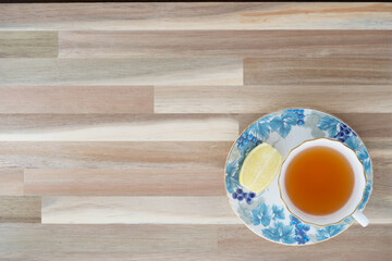 木目とレモンティーの背景　01