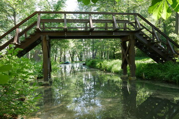 Holzbrücke im Spreewald