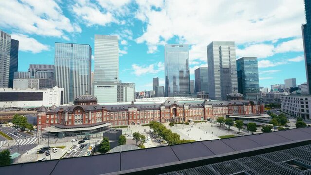 東京駅の風景動画（早送り映像）