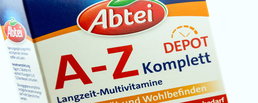 Abtei Vitamintabletten A-Z Depot Komplett auf weiss