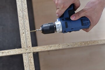 chipboard drilling with a cordless drill	