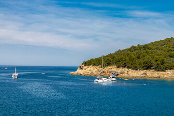 Sommerliche Erkundungstour inkl. einem kleinen Strandspaziergang rund um die Hafenstadt Pula - Istrien - Kroatien