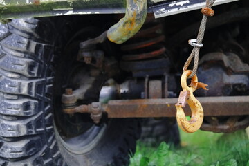 Hook from the off-road car winch.
Hak z wyciągarki samochodu terenowego.