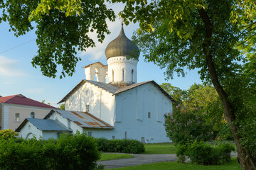 Fototapeta na wymiar Church Nikoly so Usokhi (St. Nicholas from the dry place in Pskov, Russia