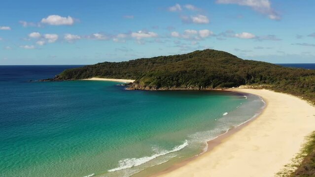 Pristine remote sandy Elizabech bay beach in Booti Booti national park as 4k.
