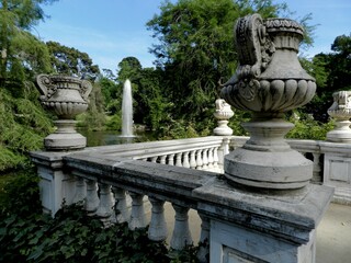 Obraz premium Madrid, Spain, Retiro Park, Terrace in Front of Crystal Palace