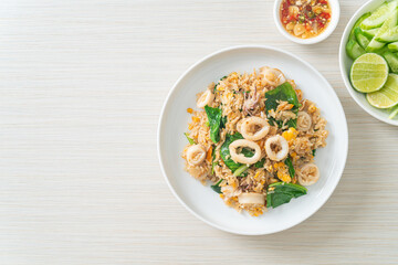Fried rice with squid or octopus