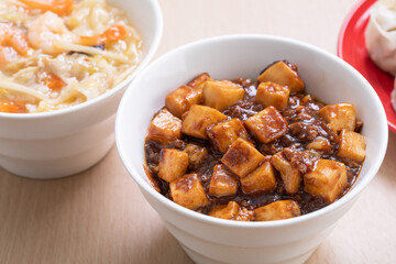 麻婆豆腐と中華丼　Chinese cuisine	