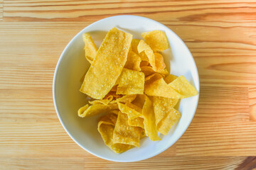 Crispy dumplings arranged in a cup