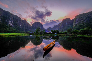 wallpaper rammang-rammang sulawesi sunrise over the lake