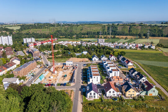 Germany, Baden-Wurttemberg, Ludwigsburg, Aerial view of construction site in middle of modern suburb