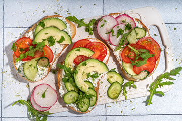 Toast sandwiches with fresh vegetables